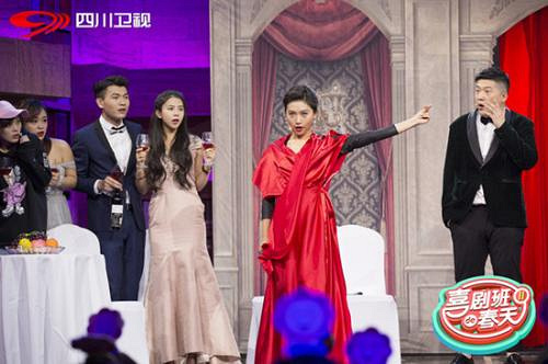 喜剧班的春天2:贾玲恨嫁吓跑伤员,三枪灭匪为