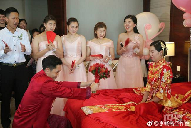 乒乓&quot;大滿貫&quot;李曉霞大婚 丁寧馬龍到場祝賀