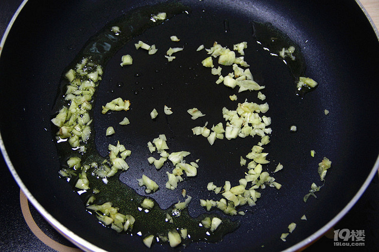 芝士就是力量！這樣做出來的芝士焗意面，分分鐘被秒光…
