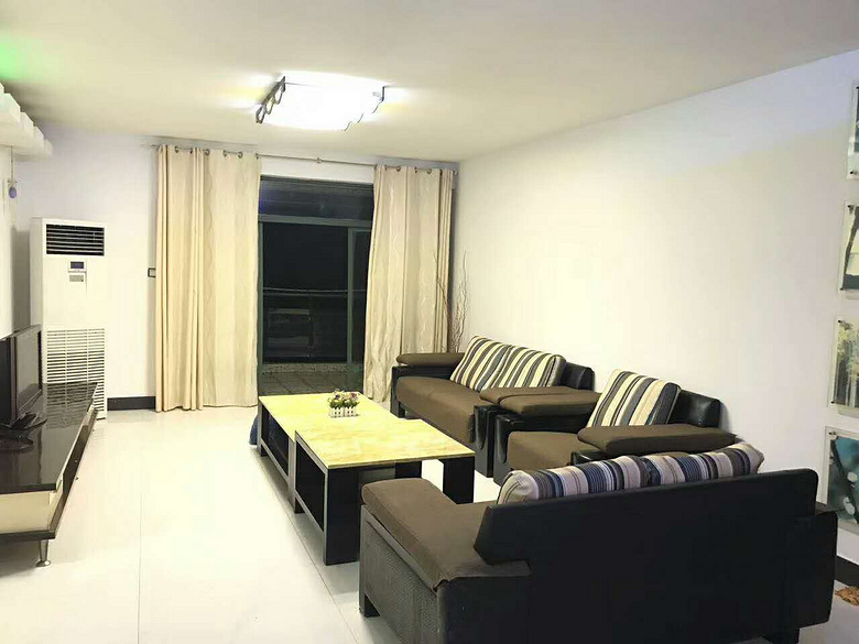 近蚂蚁金服 财富中心 山水人家精装四房出租 仅