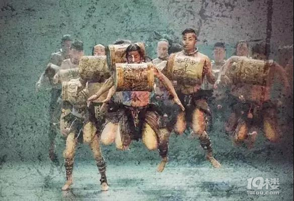 杨丽萍《云南映象》“原生态”就在民间,只是被我们遗忘得太久了
