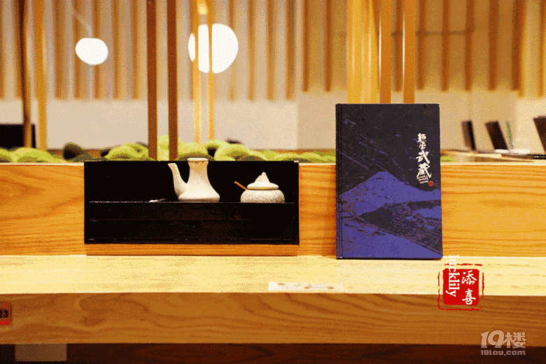 這家自成一派的日式拉面店，竟然可以“免費(fèi)續(xù)面”！再也不怕一碗