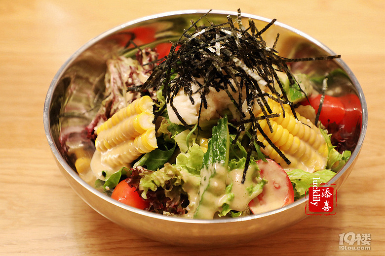 這家自成一派的日式拉面店，竟然可以“免費(fèi)續(xù)面”！再也不怕一碗