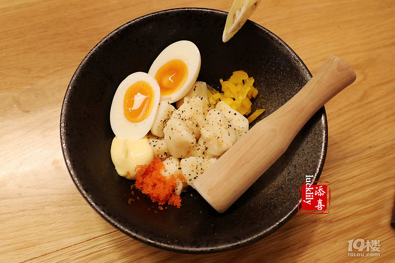 這家自成一派的日式拉面店，竟然可以“免費(fèi)續(xù)面”！再也不怕一碗