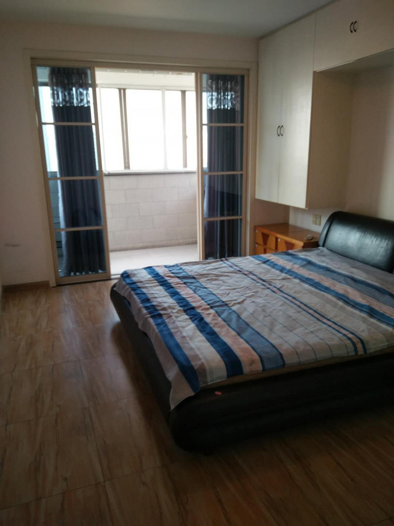 云龙公寓 单间 电梯房 价格2000-2700 月付_杭