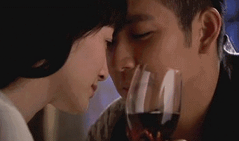 吴亦凡尬吻,王凯吻戏直接被删,钟汉良吻界扛把子.