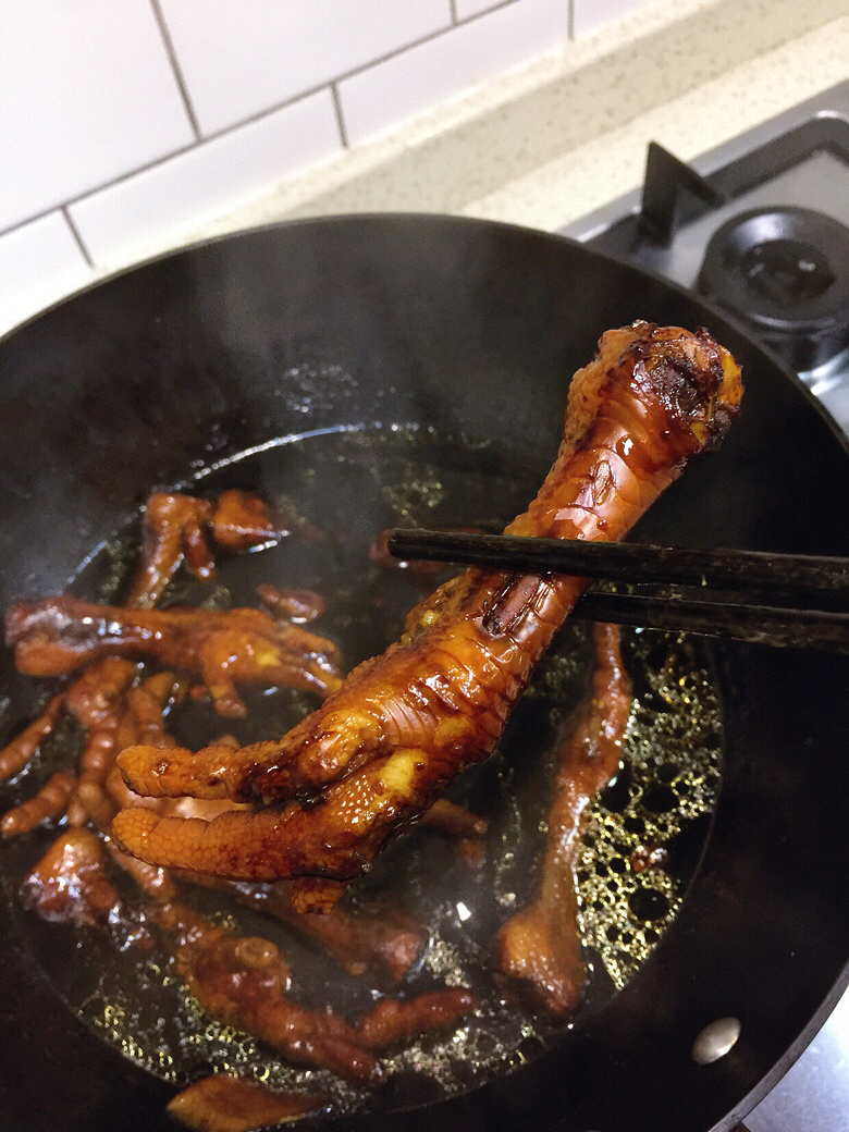 水煮肉片+红烧鸡爪+花菜+黄瓜