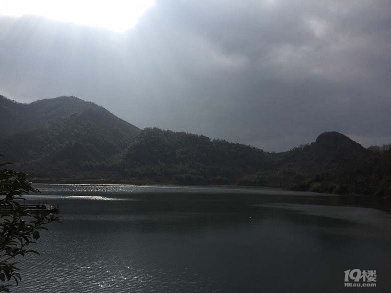 莊游農(nóng)莊--杭州富陽《水映山莊》。