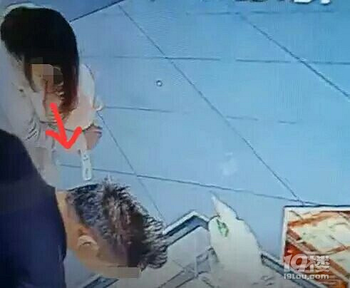 昨天在水晶城购物的这位女士,请你把手机还给杭州孕妈!