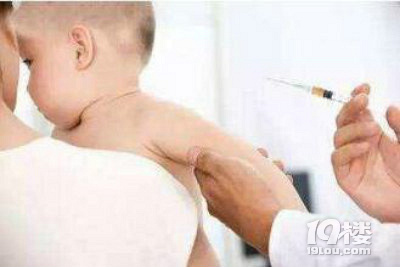 九个月宝宝打完防疫针一天后发高烧怎么办?这