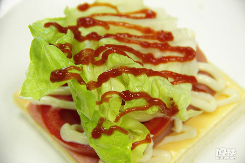 春風(fēng)十里充饑,美食必相伴
