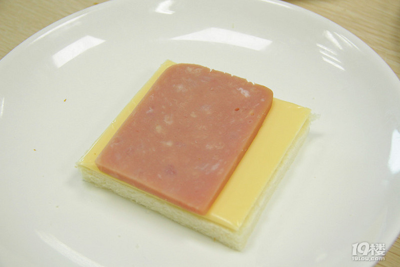 春風(fēng)十里充饑,美食必相伴