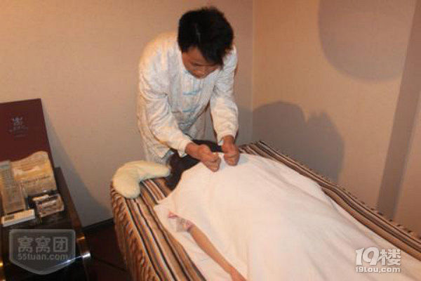 敲小背是什么意思?敲背方法有哪些?