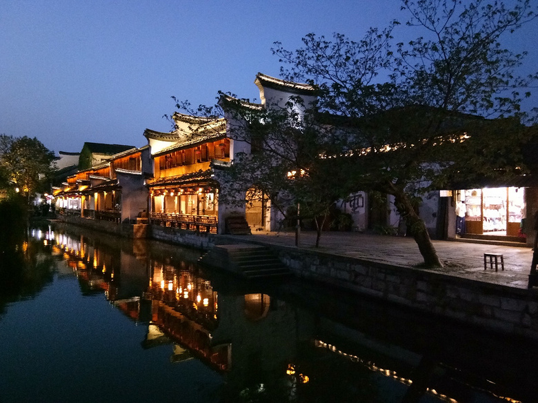 2018 · 夜南潯