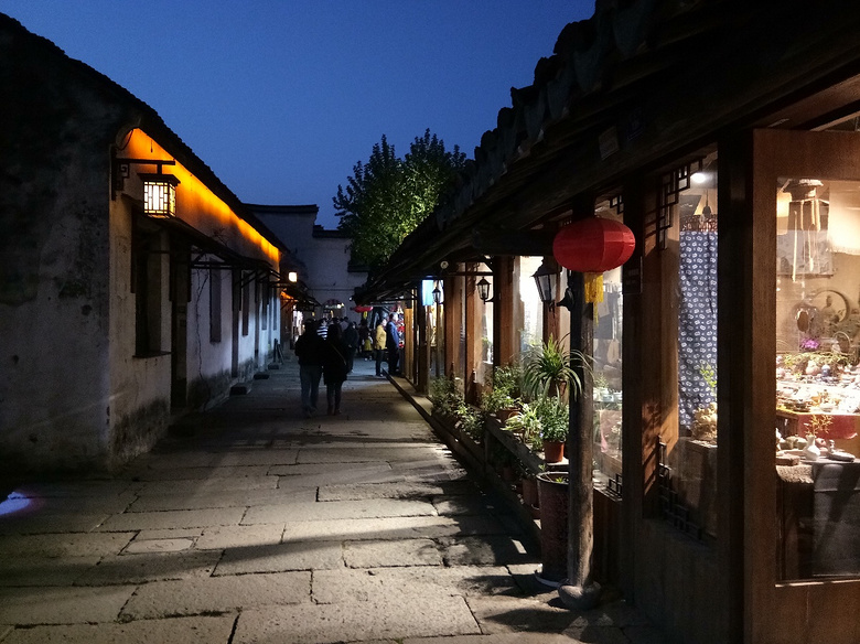 2018 · 夜南潯