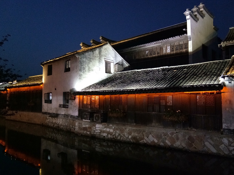 2018 · 夜南潯