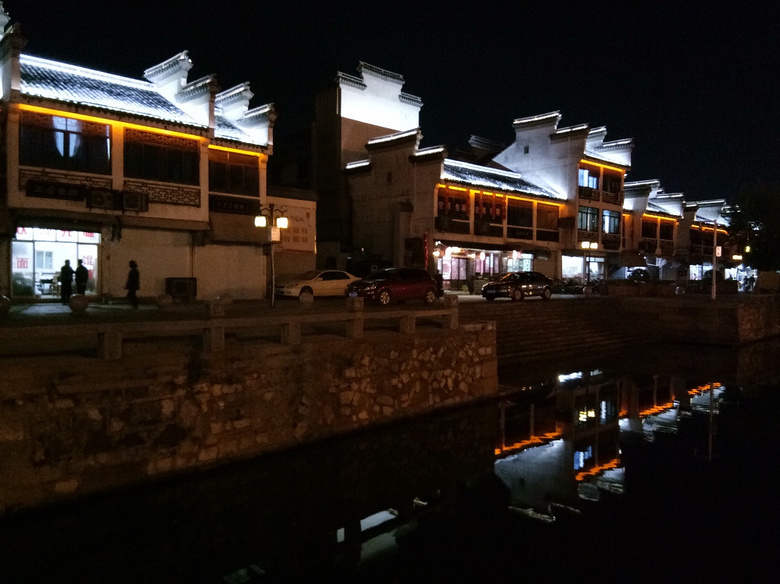 2018 · 夜南潯