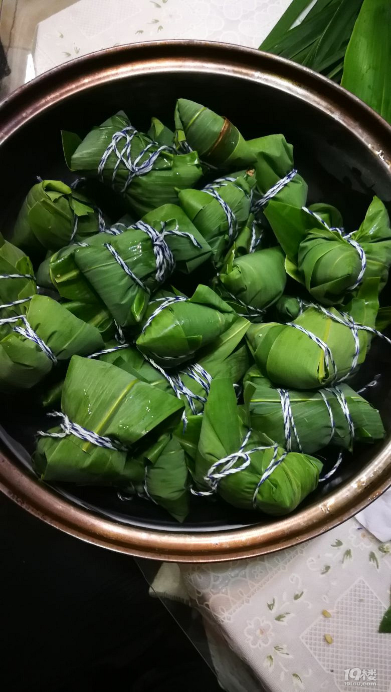 【曬粽子】什么都在變唯獨(dú)吃粽子沒變 端午到了來曬粽子