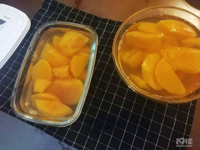 逛個小街，煮一碗花生，燉一盅糖水黃桃，這才是夏天還有的樣子