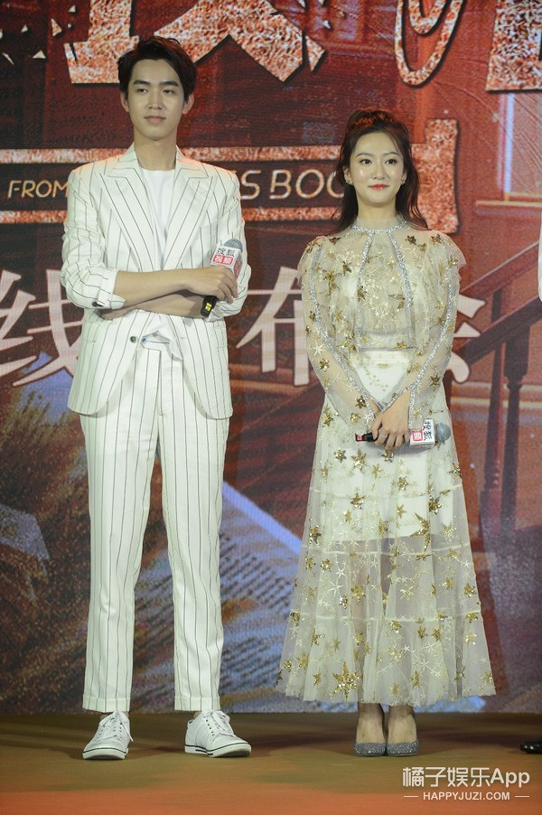 《炮灰攻略》惊喜上线 严禹豪余玥上演花式下腰抱