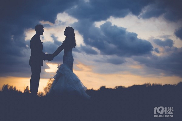 誰說結(jié)婚要用大紅色？10個(gè)Tips打造專屬妳的極簡婚禮