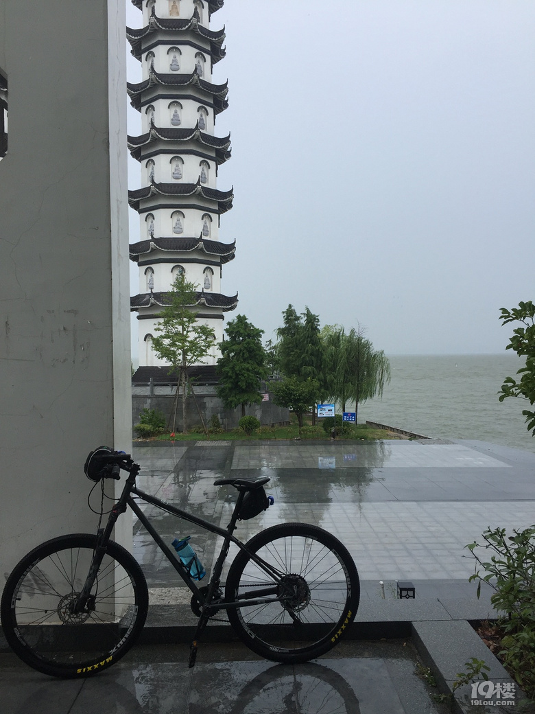 0810ĩ캼ݳl(f)h(hun)̫