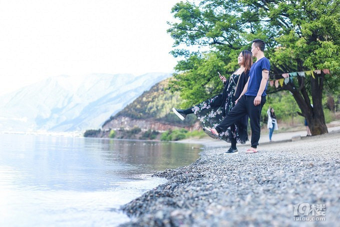帶上抖音，去瀘沽湖跳一曲土味華爾茲