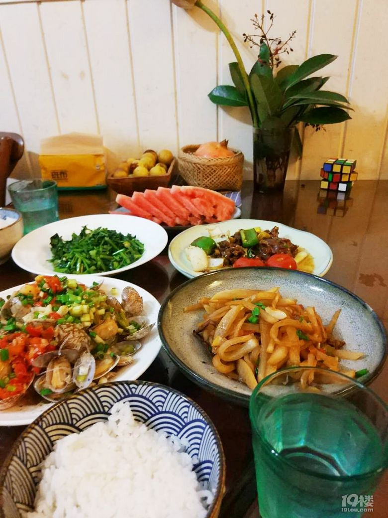 幸福就是回到家有一桌熱飯