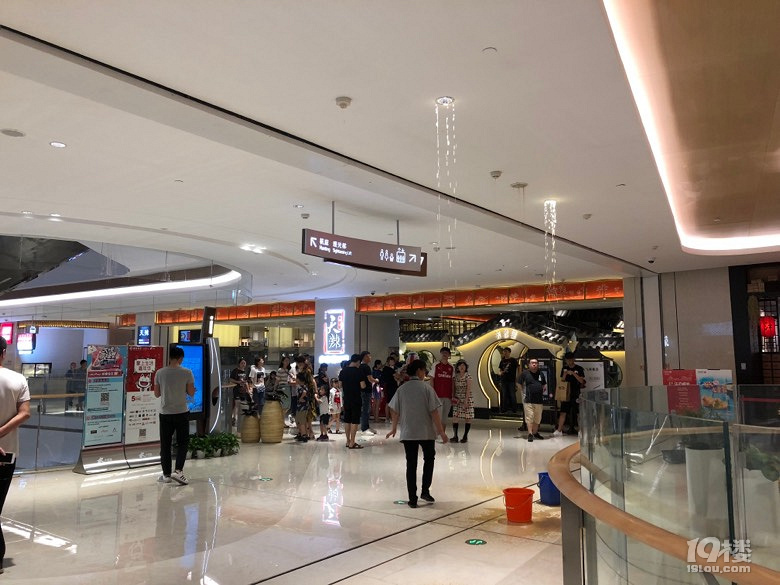 山竹来了吗,大悦城8楼大漏,一直漏到