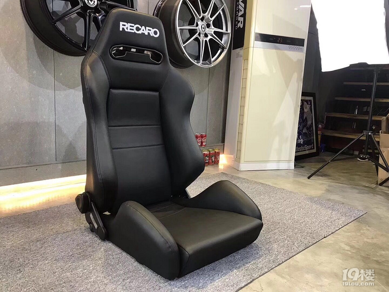  RECARO SR-5 \