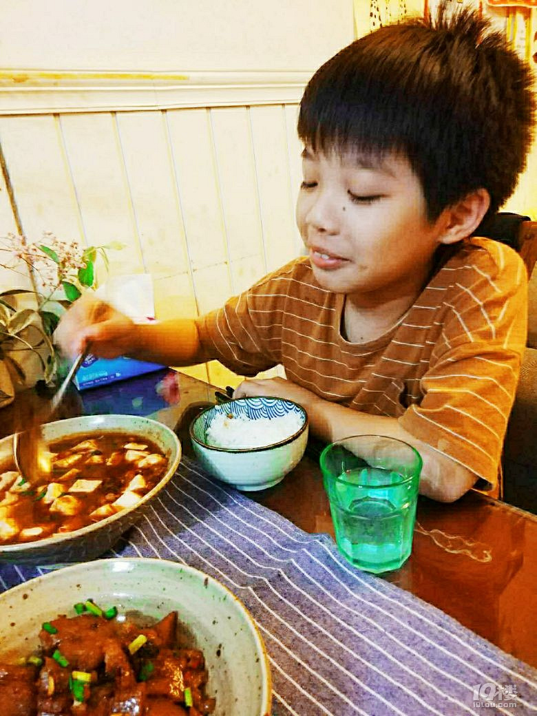 蒸的大閘蟹吃膩了就來個辣炒大閘蟹吧