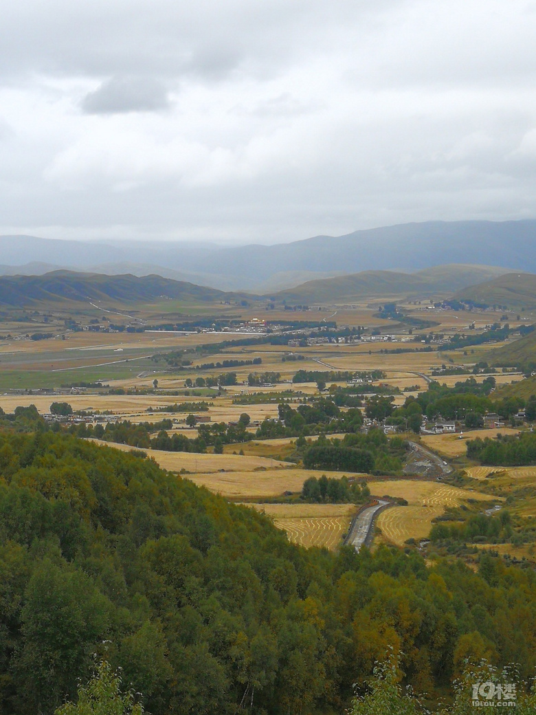 杭州飞成都自驾游色达