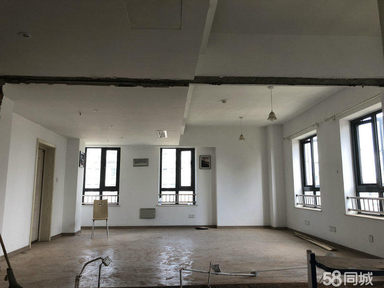 万达广场精装108方边套 包走廊实际使用面积103