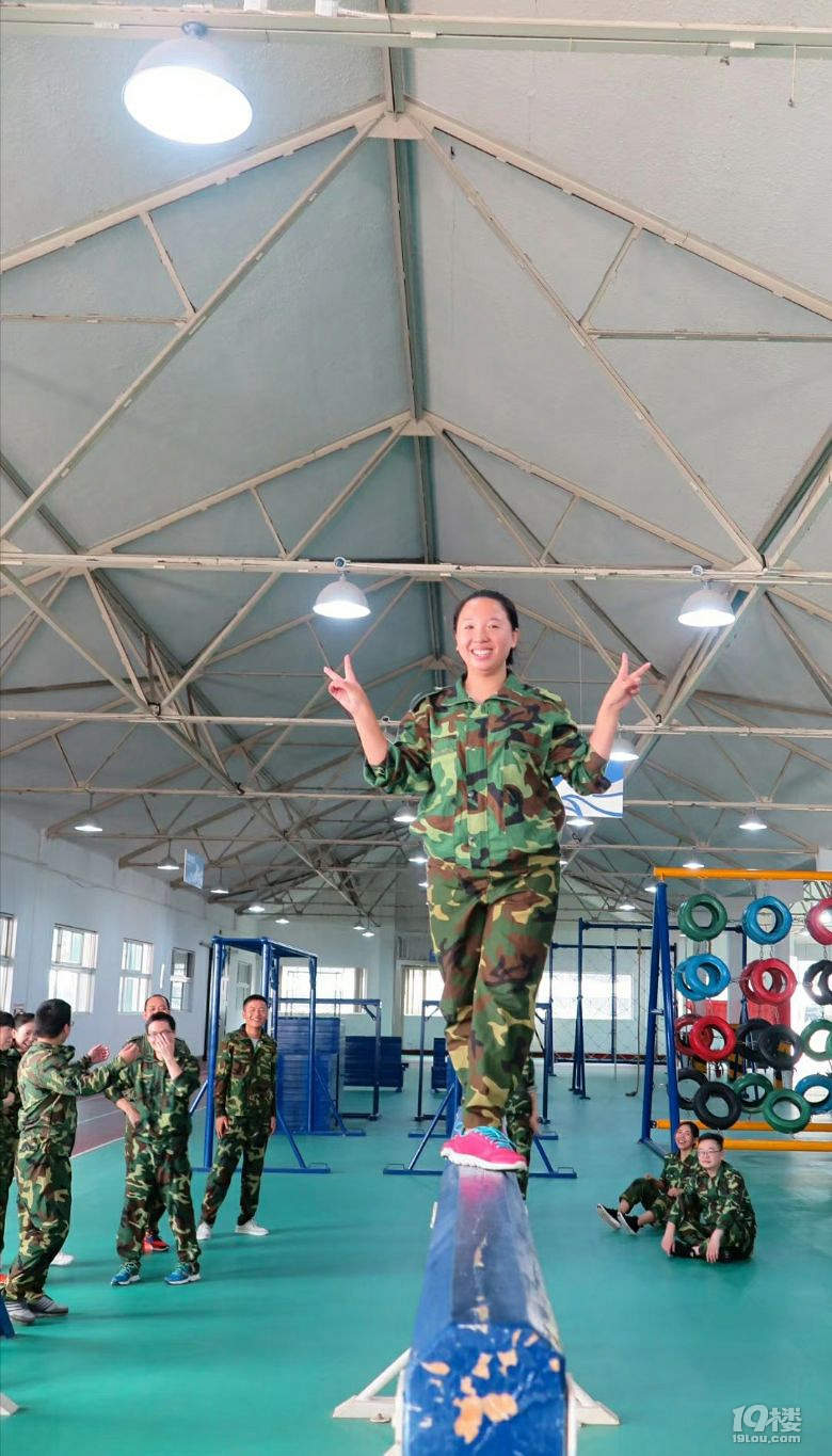 杭州萧山室内团建活动 拓展培训基地 住宿军事