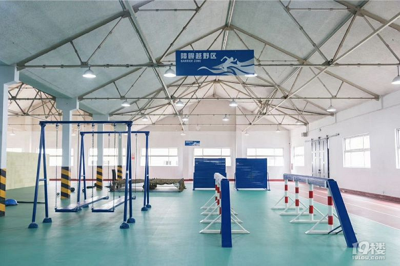 杭州萧山室内团建活动 拓展培训基地 住宿军事