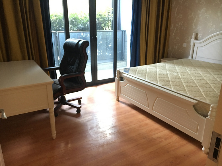 拱墅区商品房三室两厅两卫出租 面积大都有阳