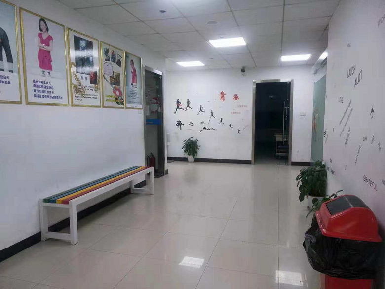 A302洪合羊毛衫市场十字路口旺铺急转