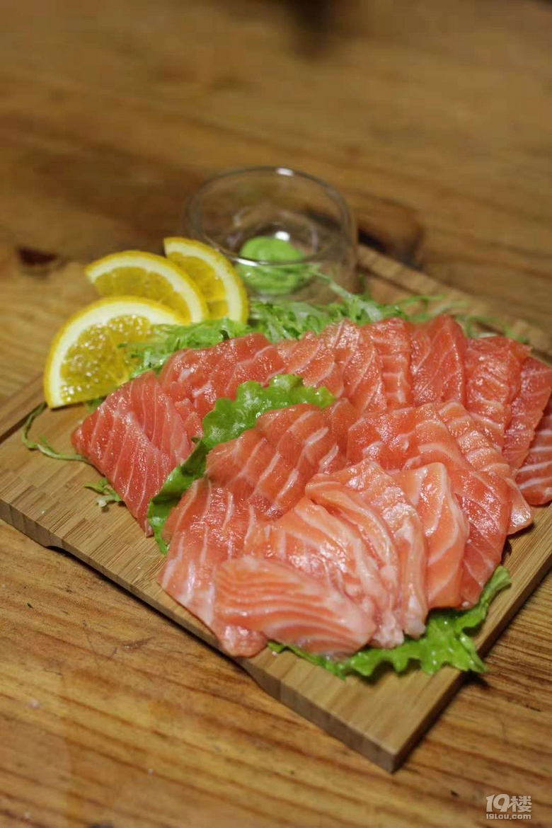 ļ
