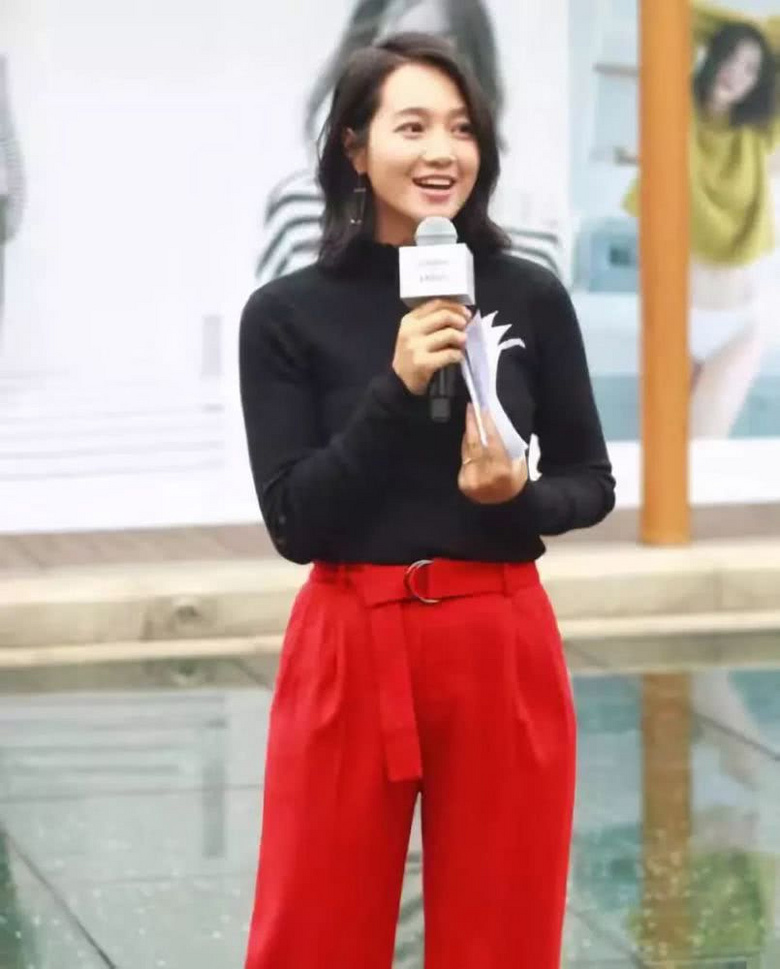 五段恋情报废十年积劳成疾,再出山的她临时救