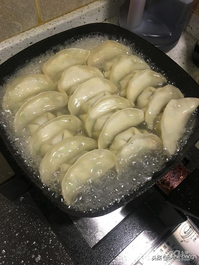 素的餃子煎著吃，好吃到出乎意料的