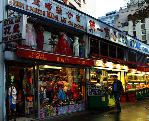 法國(guó)淪陷！歐洲多國(guó)暴亂！Dior LV奢侈品店被瘋狂打砸！