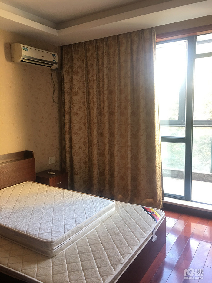 ★工作室出租别墅300平精装修未来科技城!大别墅茶室图片