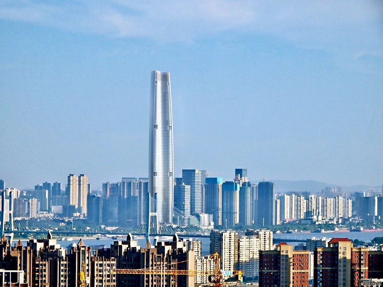 汉沪两城地标对话,华中第一高楼从上海走向世界