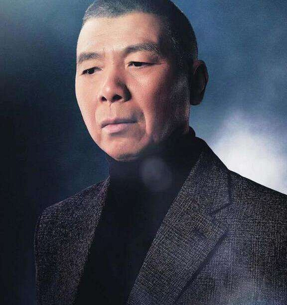 冯小刚晒音乐碟被指假碟,曾经痛斥盗版行为的他这次惨"翻车