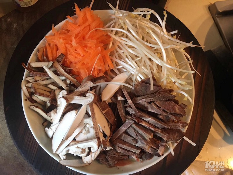 【七小將】食餅筒