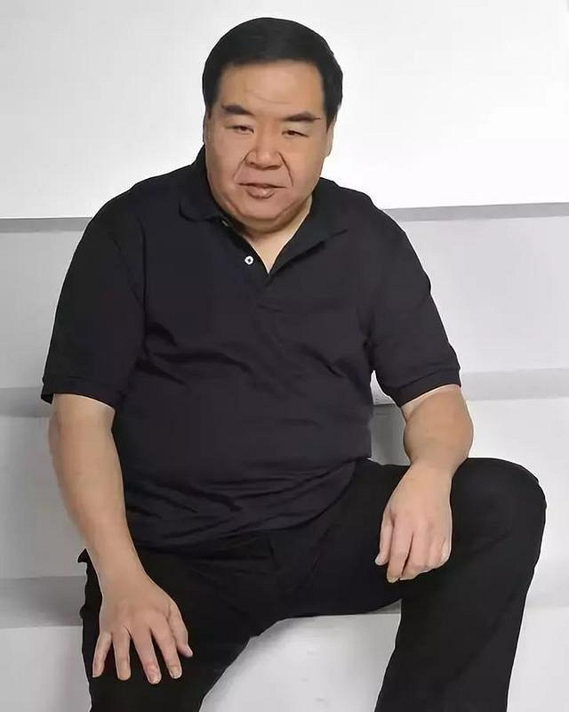 郑则仕自曝曾经负债千万,还被张卫健催薪,感叹娱乐圈好现实!