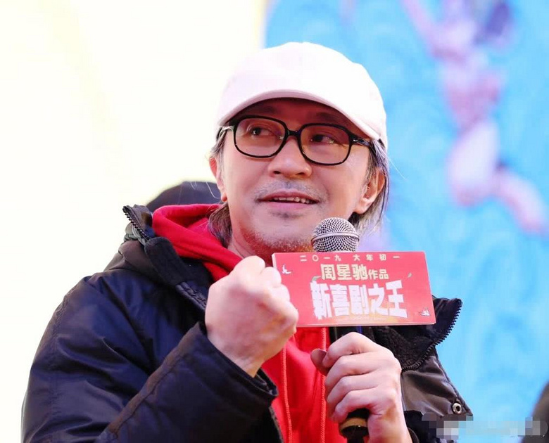 猪年春节档首日预售票房正式破3亿,前三名贺岁