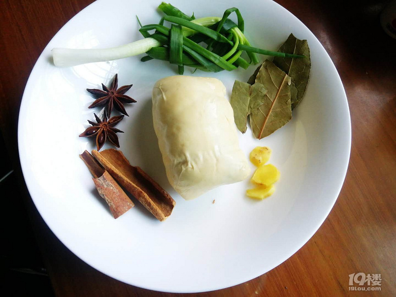 周公子私房菜之五香素雞