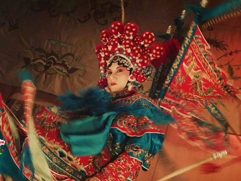 戏曲扮相的刘亦菲居然不如当初背叛师门的李沁?