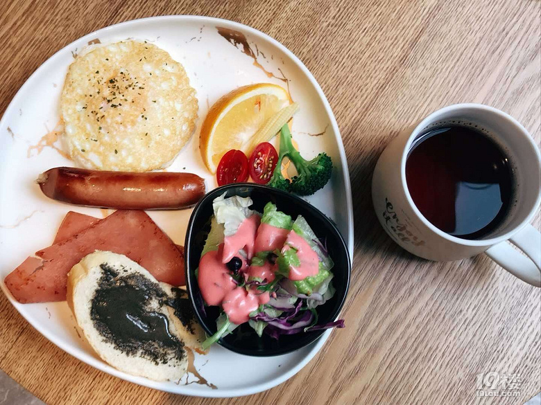 請你吃飯啦！情人節(jié)我們單身狗也要湊個熱鬧